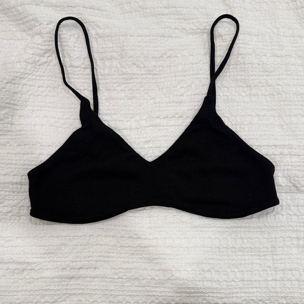 Re Ona Black Ribbed V-Neck Bralette